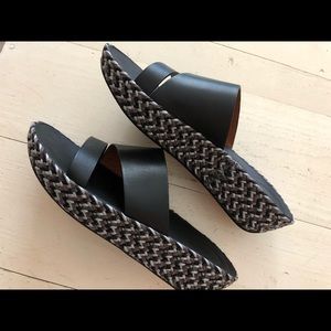 FitFlop Asya Black Leather Platform Sandals, SZ 8M